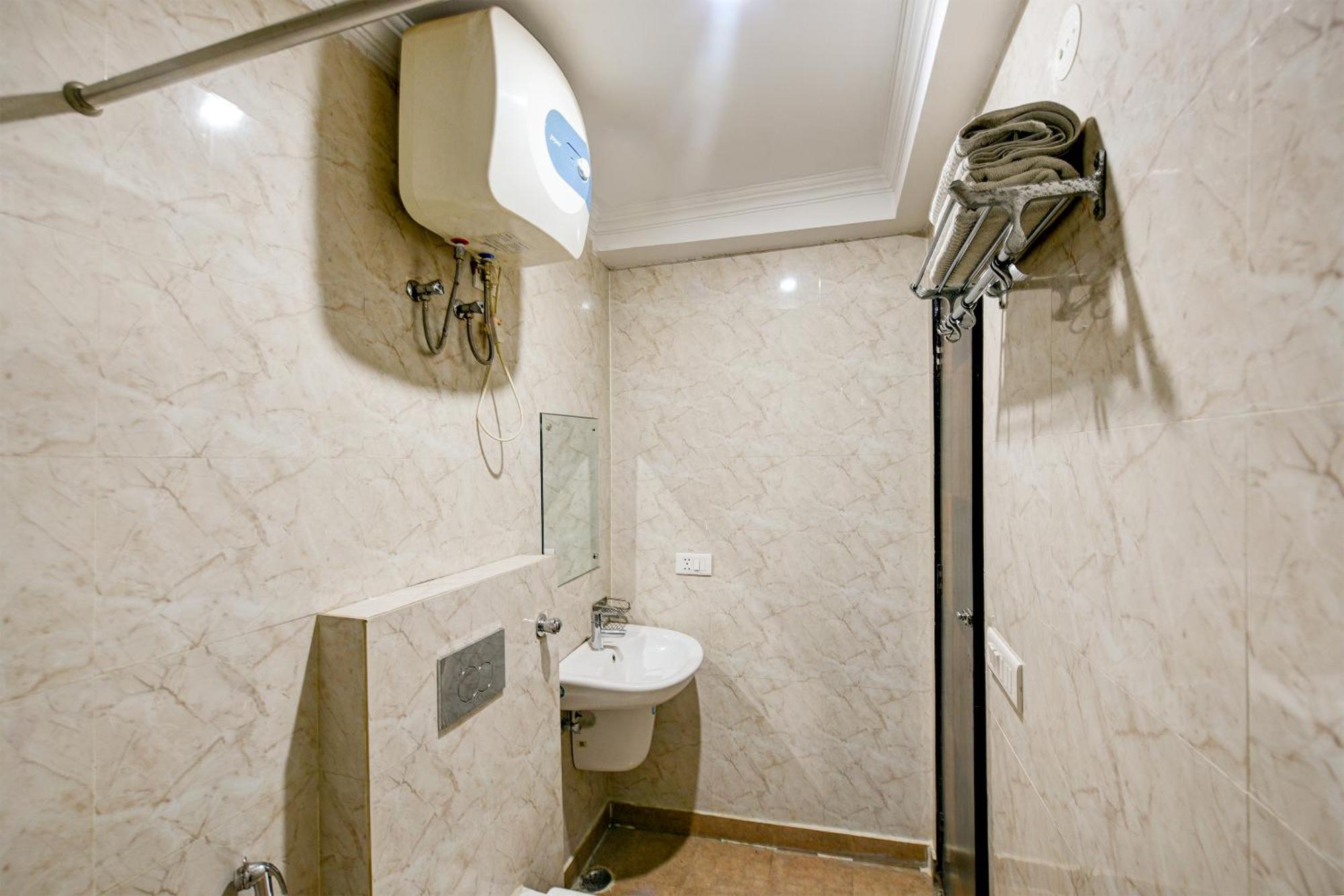 Hotel Square Plaza At Airport 뉴델리 외부 사진