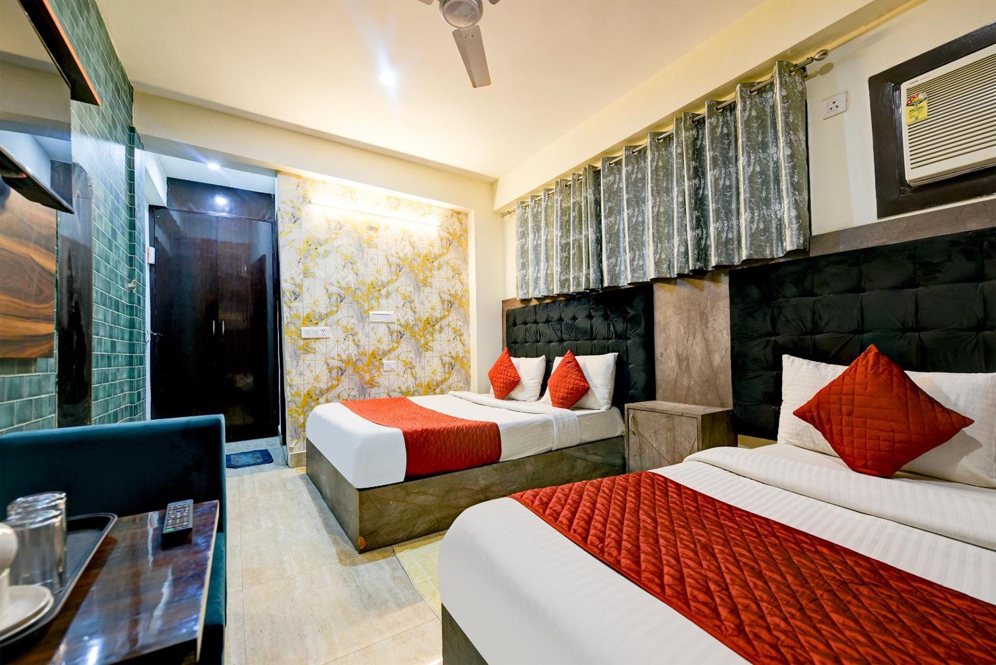Hotel Square Plaza At Airport 뉴델리 외부 사진