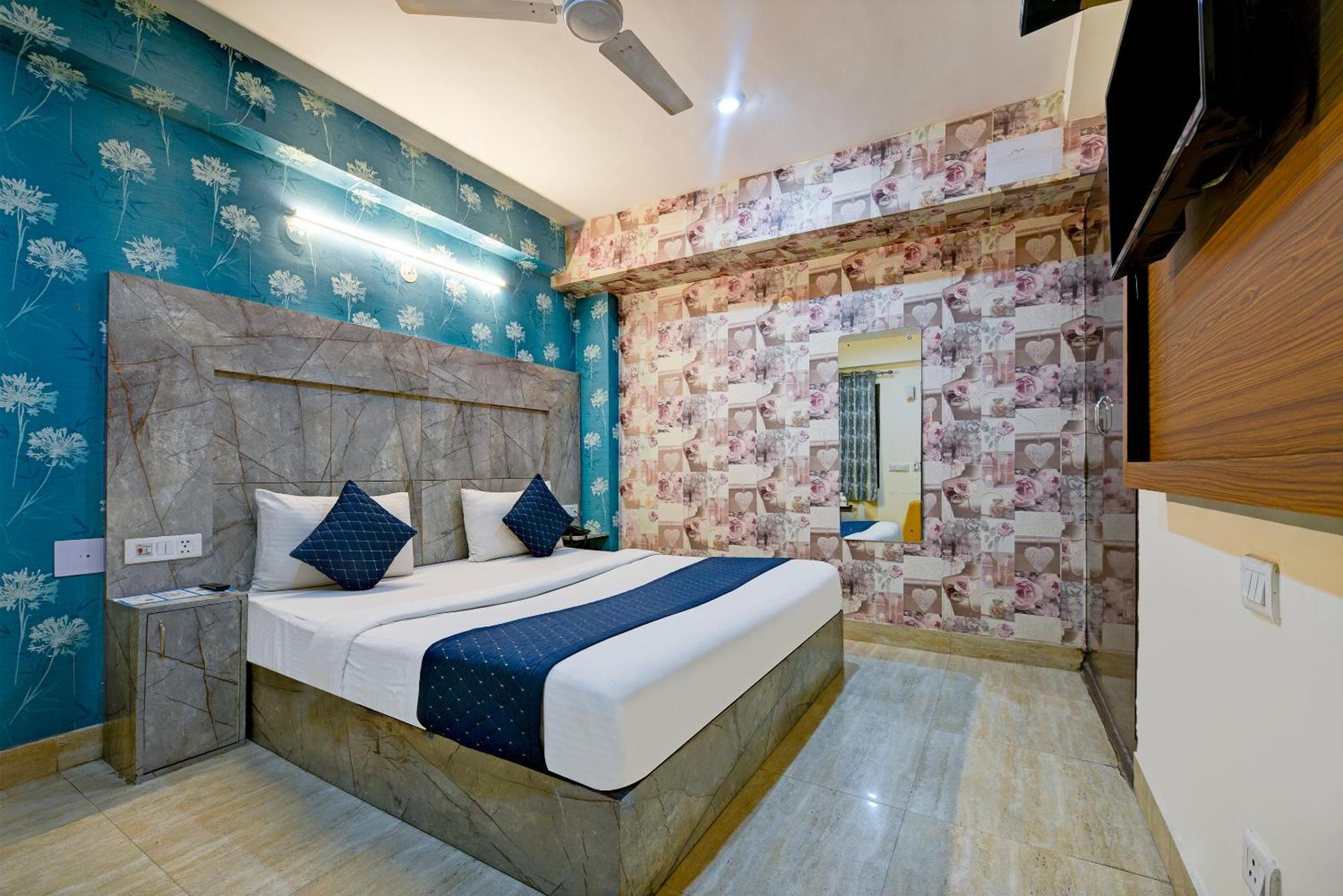 Hotel Square Plaza At Airport 뉴델리 외부 사진